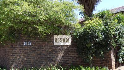 Apartment / Flat For Sale in Linden, Johannesburg