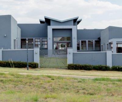 House For Sale in Mooikloof, Pretoria