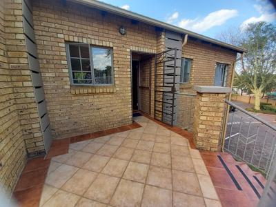 Apartment / Flat For Sale in Boardwalk Villas, Pretoria