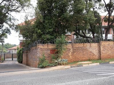 Apartment / Flat For Rent in Risidale, Johannesburg