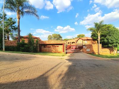 Townhouse For Sale in Newlands, Pretoria