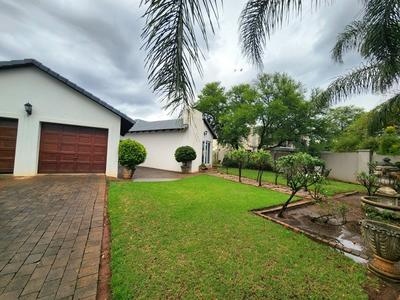 House For Sale in Willow Acres, Pretoria