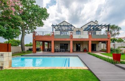 Apartment / Flat For Rent in Lonehill, Sandton