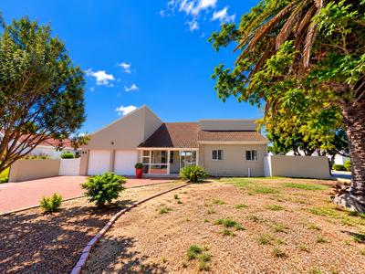 House For Sale in Port Owen, Velddrif